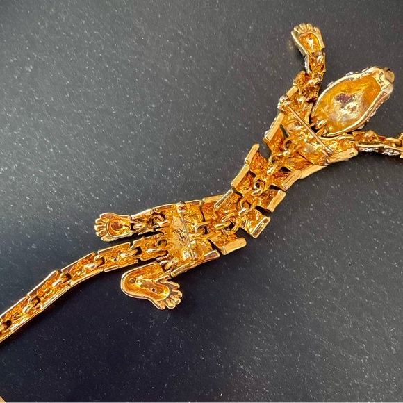 Glitzy, Sparkly Panther/Leopard Shoulder Brooch Eye Catcher! Over 7 inches long! - Picture 9 of 12